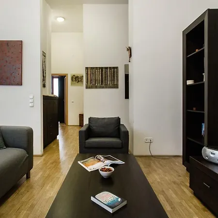 Family By Heroes' Square Apartment Budapest